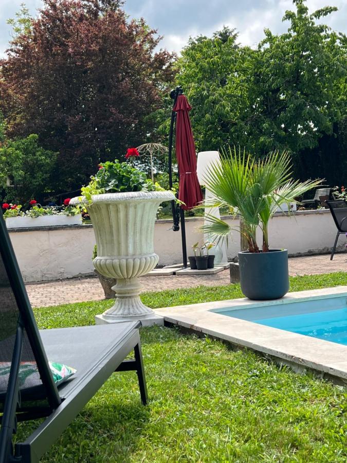 L'Escale Chambres Et Table D'Hotes Verdun-sur-le-Doubs ภายนอก รูปภาพ